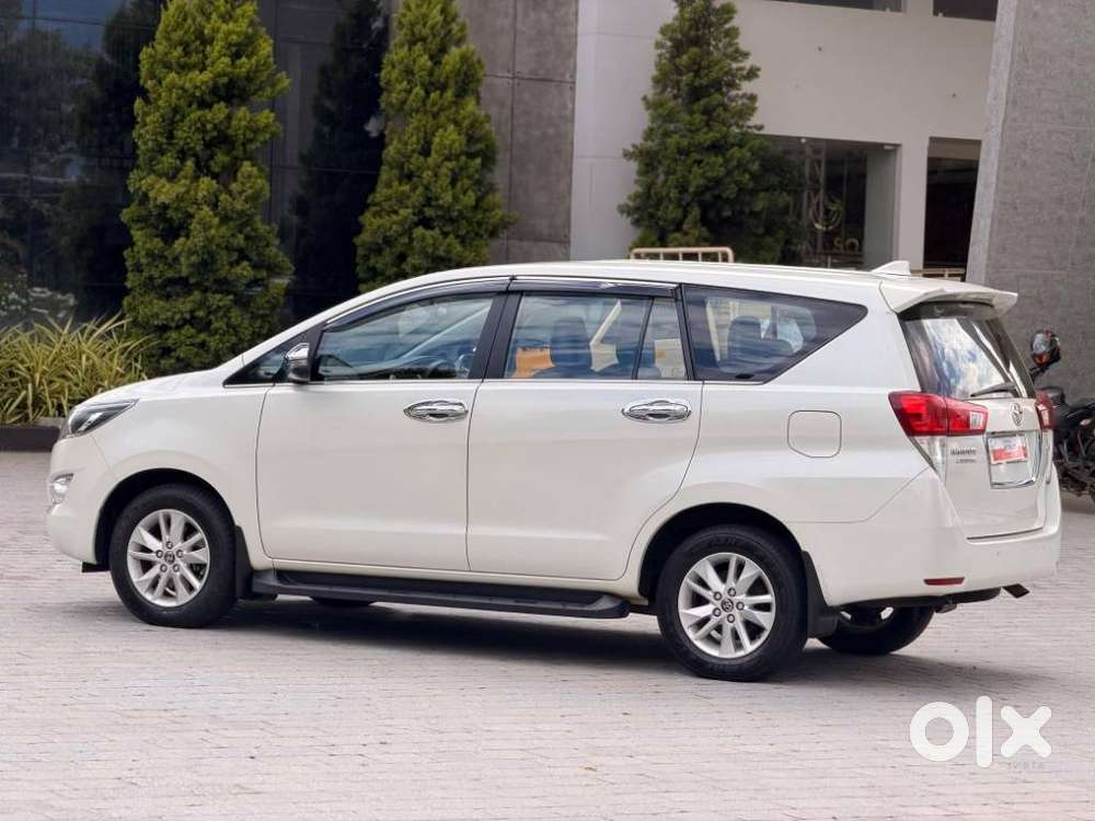 Toyota Innova Crysta 2.4 V 8 Str, 2018, Diesel