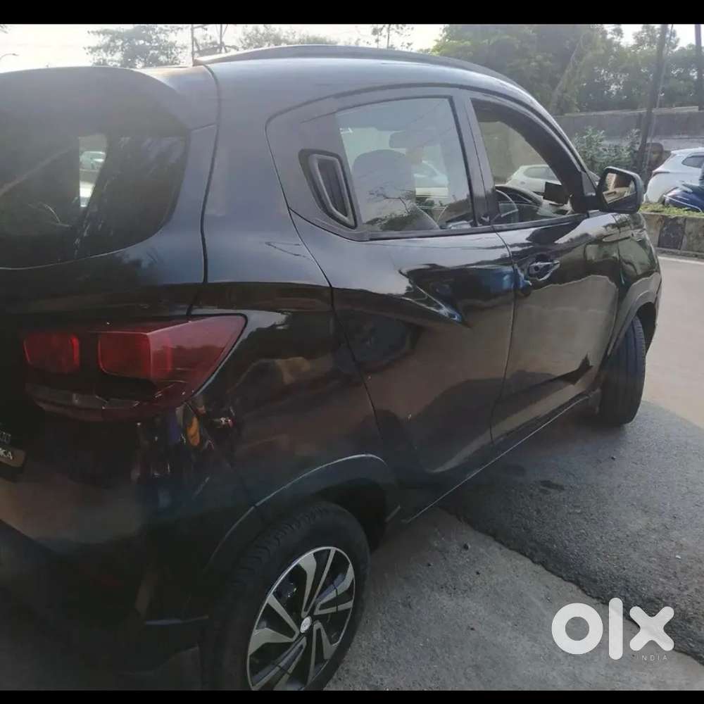 Mahindra Kuv 100 2016