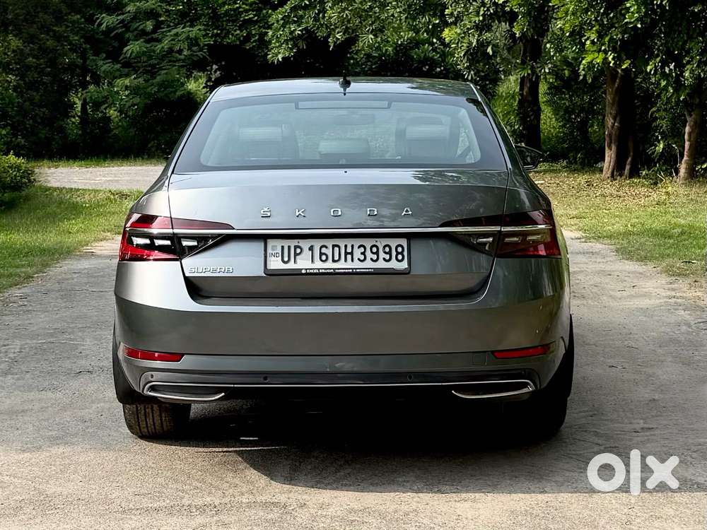 Skoda Superb 2.0 L&k Tsi At, 2022, Petrol