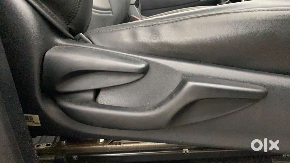 Toyota Innova Crysta 2.7 Gx Mt 8s, 2018, Petrol