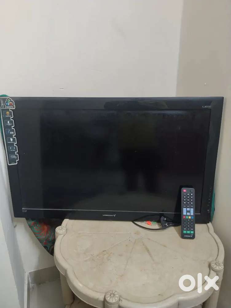 Videocon 32-inch LED TV with remote