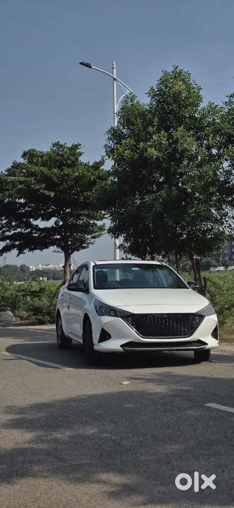 Hyundai Verna 2022 Petrol Well Maintained & In Good Condition