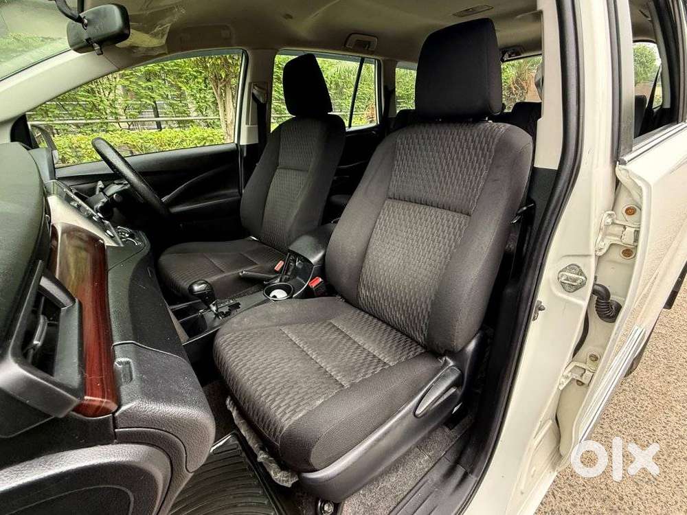 Toyota Innova Crysta [2020-ongoing] 2.4 Gx 7 Str, 2022, Diesel