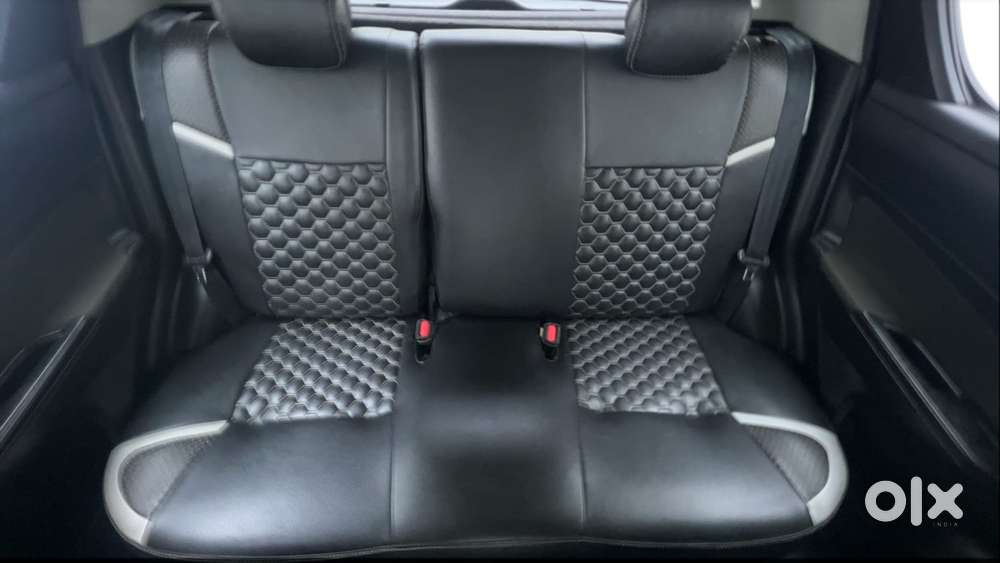 Maruti Suzuki Swift Vxi Optional, 2017, Petrol