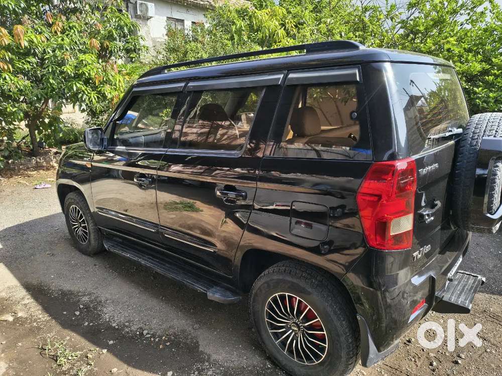 Mahindra Tuv 300 2015 Diesel 121000 Km Driven