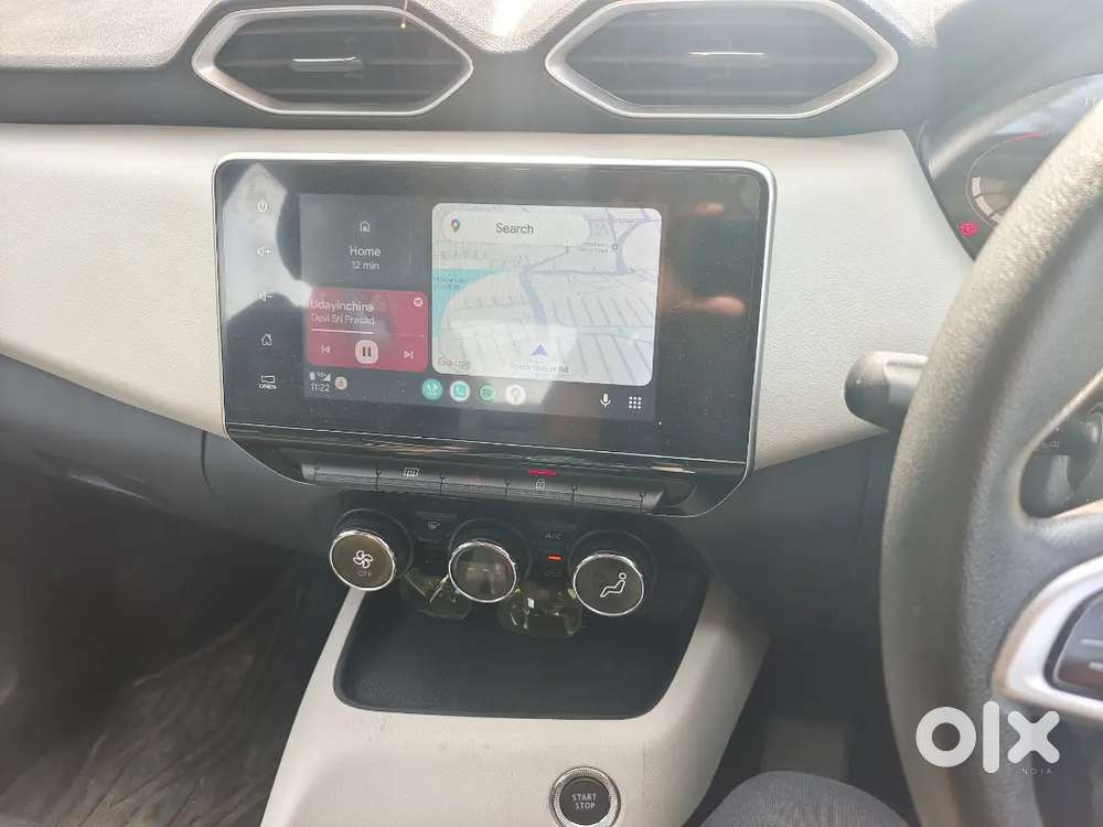 Nissan Magnite 1.0 Xv Turbo Cvt