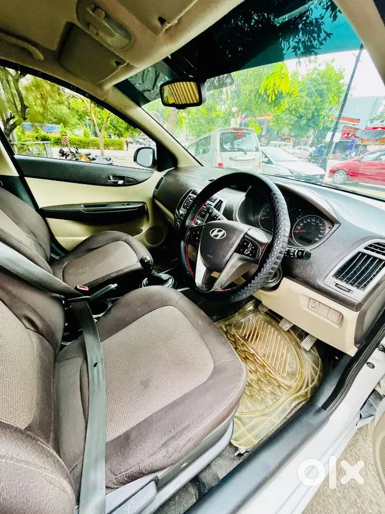 Hyundai I20 Sportz 2012 Petrol