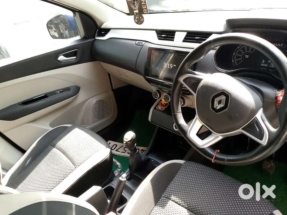 Renault Triber 2019 Petrol Well Maintained And Top Model Car