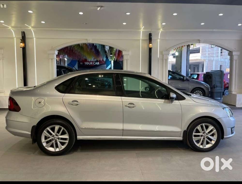 Skoda Rapid 1.0 Style At, 2020, Petrol