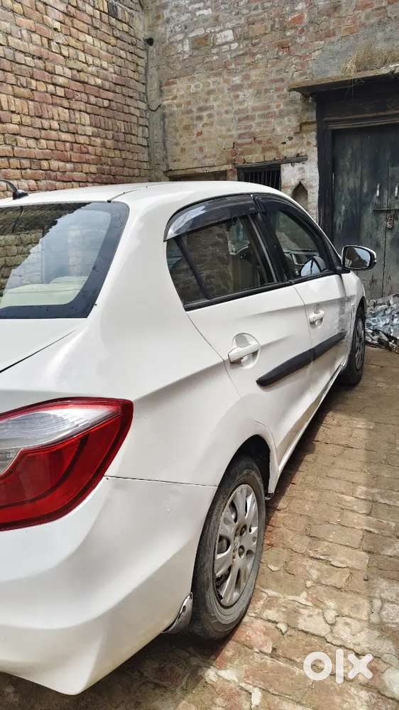 Honda Amaze 2016 Cng & Hybrids Well Maintained