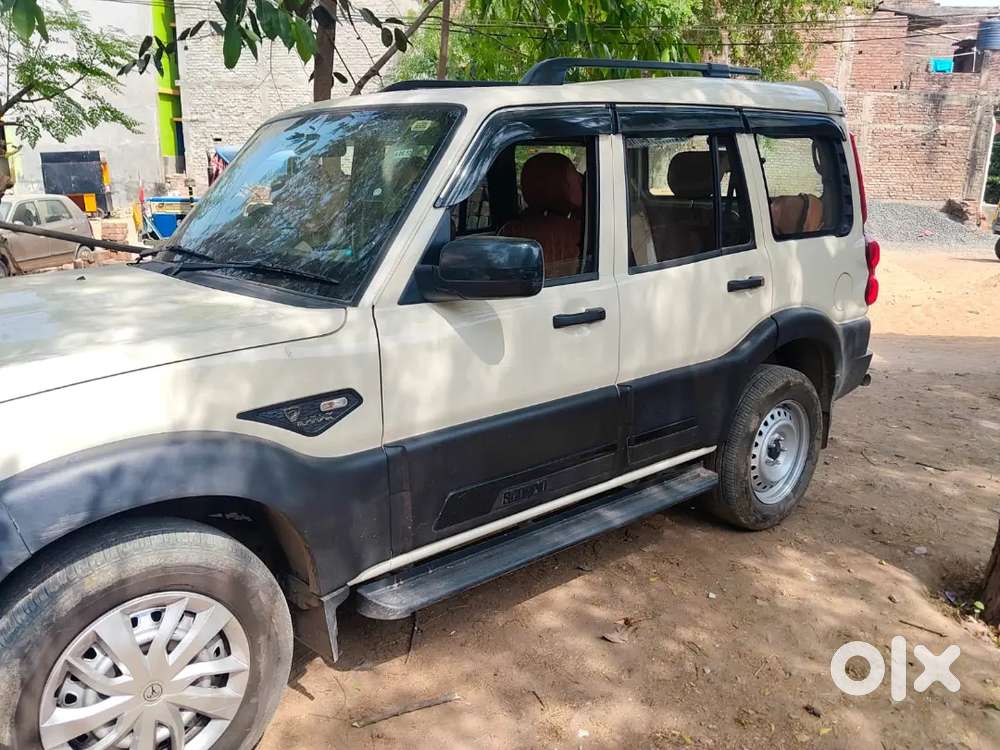 Mahindra Scorpio Classic 2025 Diesel 22500 Km Driven
