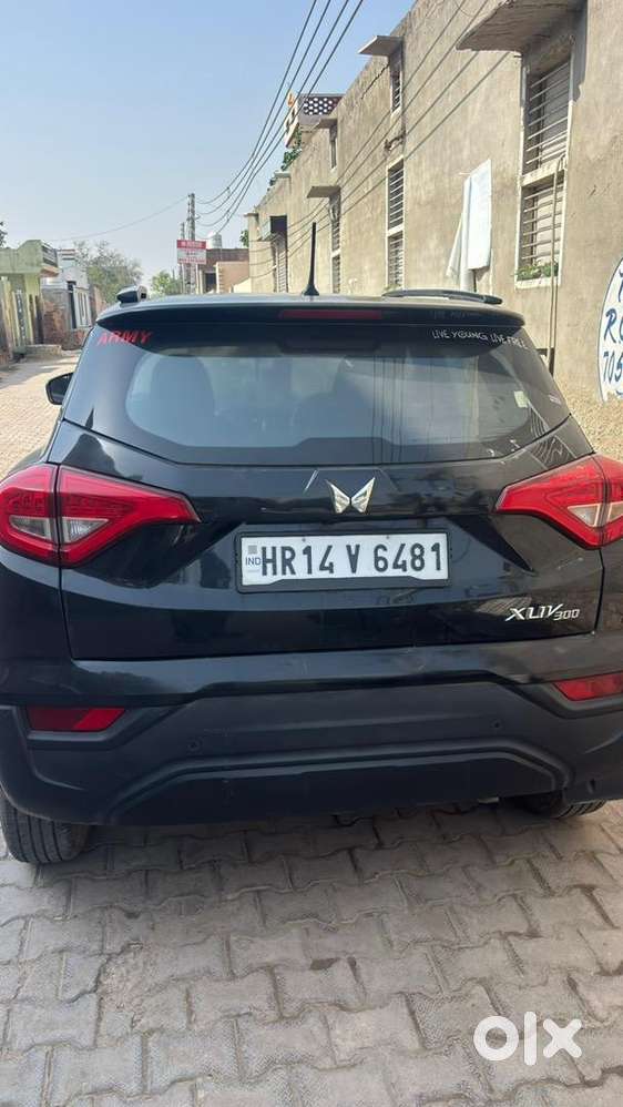Mahindra Petrol Car 2023