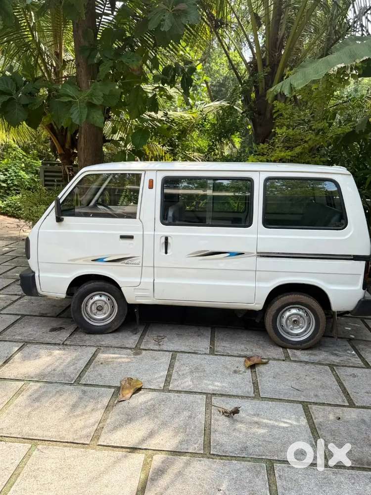 Maruti Suzuki Omni 8-seater 2016