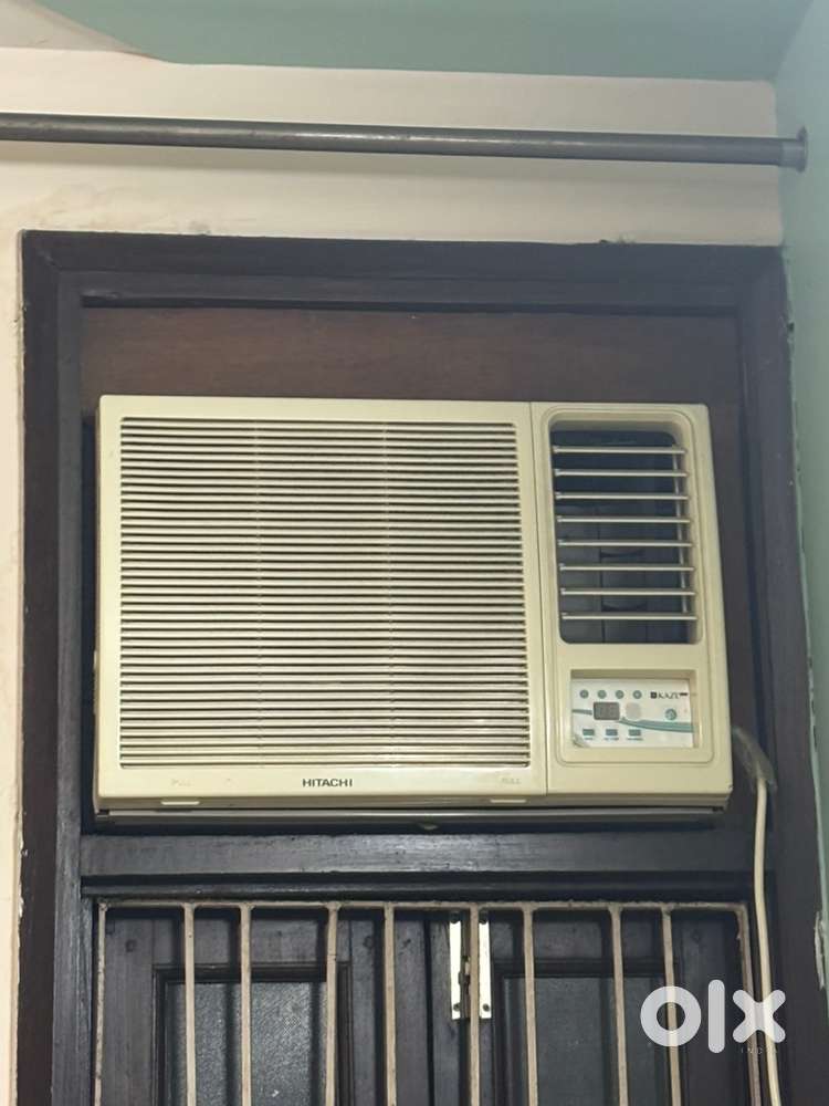 Hitachi Window Ac 1 ton 3 star AC- Perfect condition
