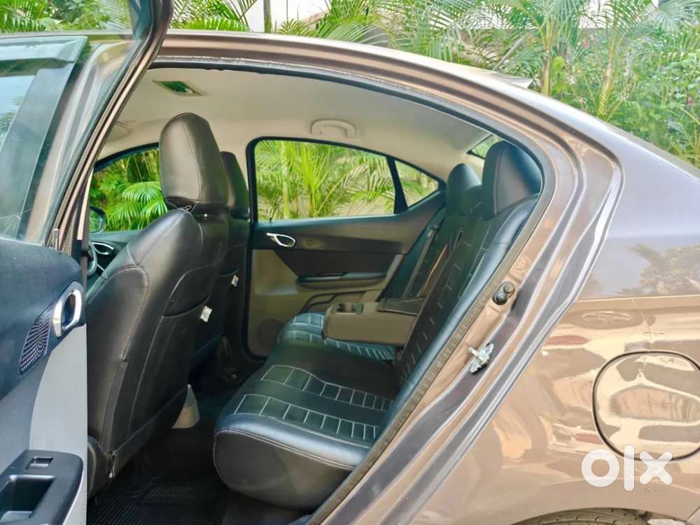 Volkswagen Polo Petrol Highline 1.2l, 2013, Petrol