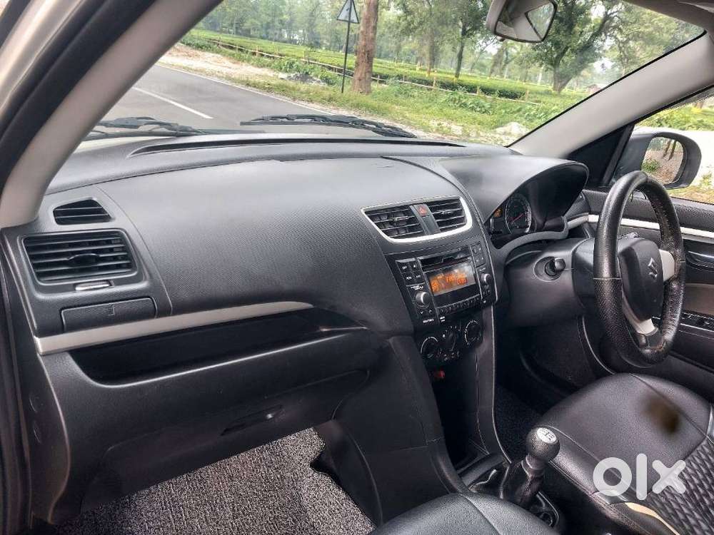 Maruti Suzuki Swift Vxi Abs Bsiv, 2017, Petrol