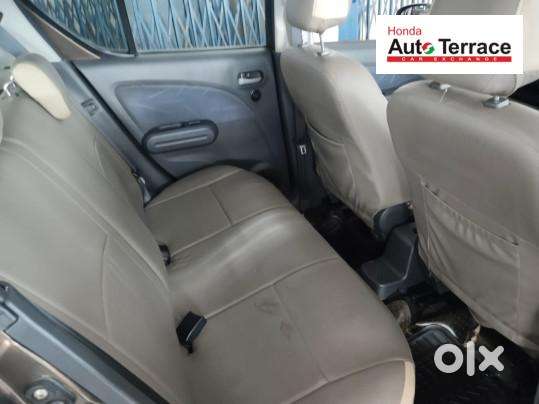 Maruti Suzuki Ritz Vxi, 2011, Petrol