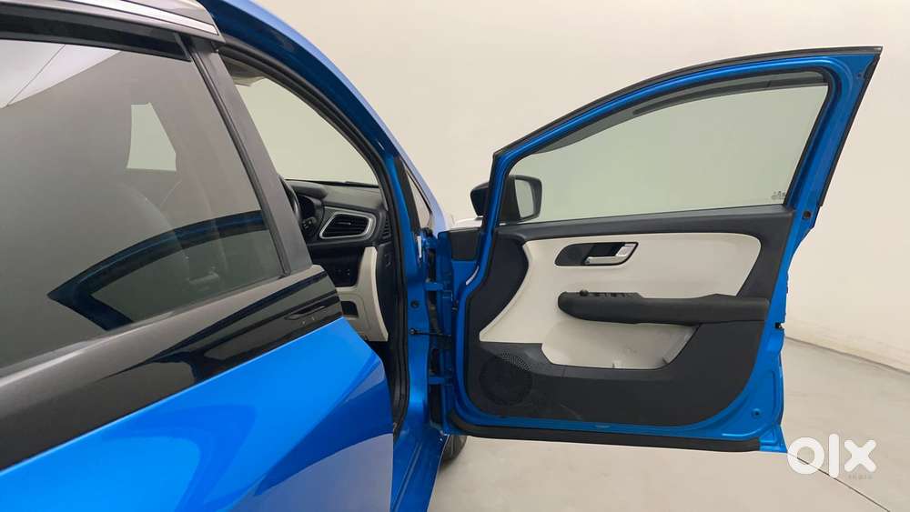 Tata Altroz 1.2 Xz Plus Petrol, 2022, Petrol
