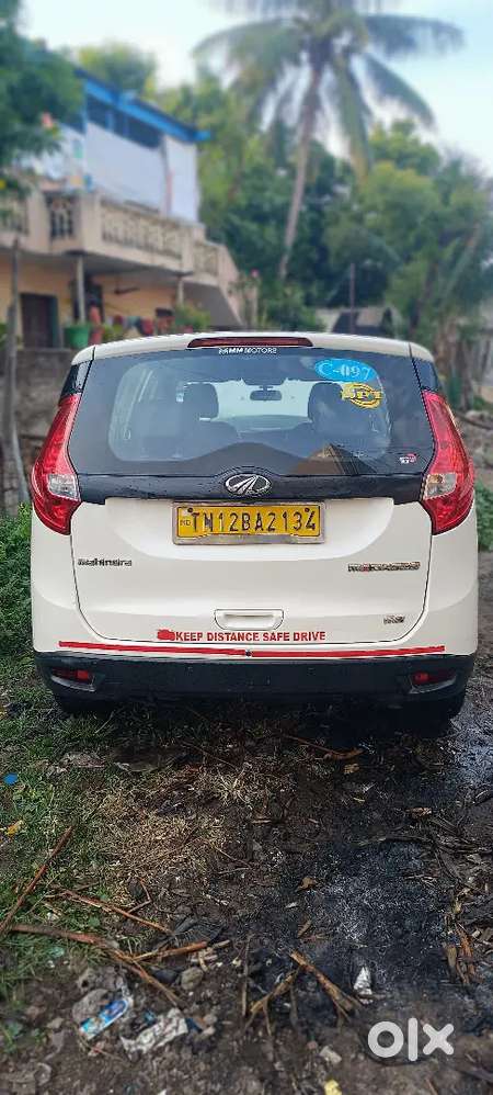 Mahindra Marazzo 2023 Diesel Manual