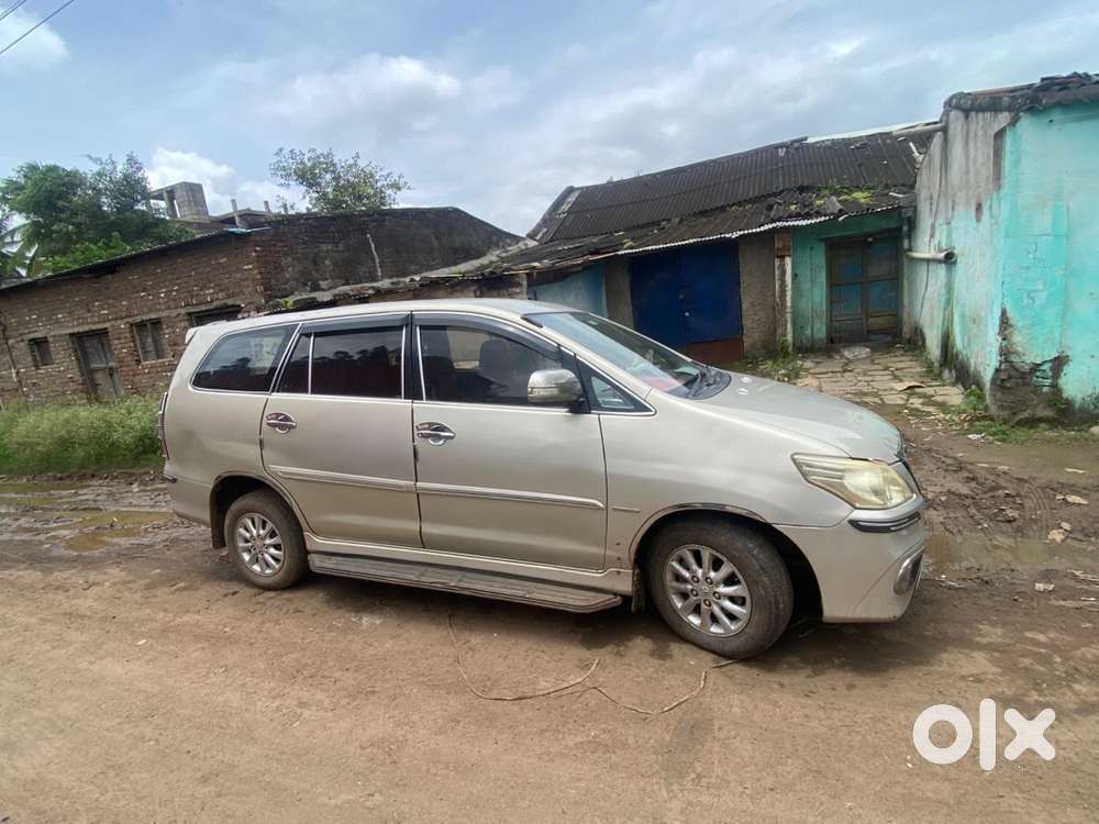 Toyota Innova 2013 Diesel Well Maintained