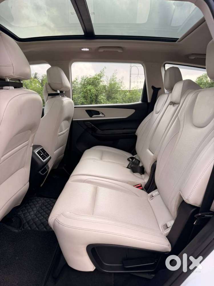 Mahindra Xuv700 2.0 Ax 7 Petrol At Luxury Pack Str, 2023, Diesel