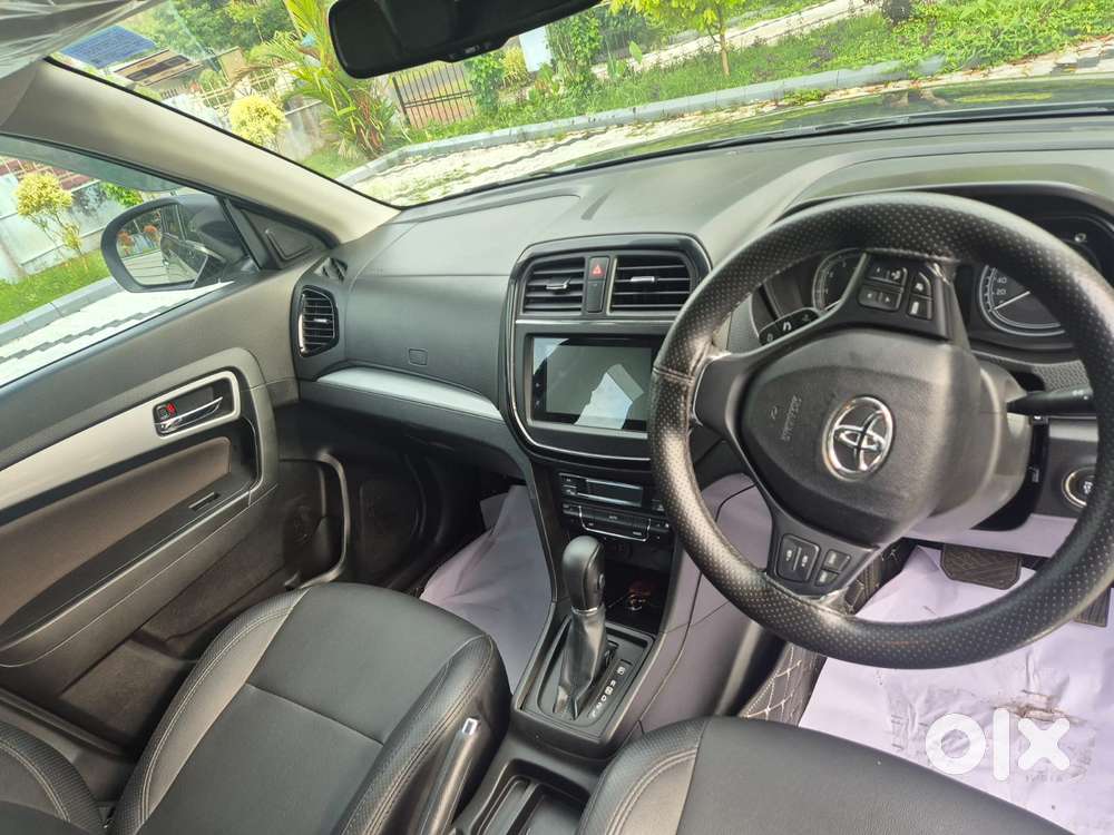 Toyota Urban Cruiser 1.5 Premium Grade At, 2022, Petrol