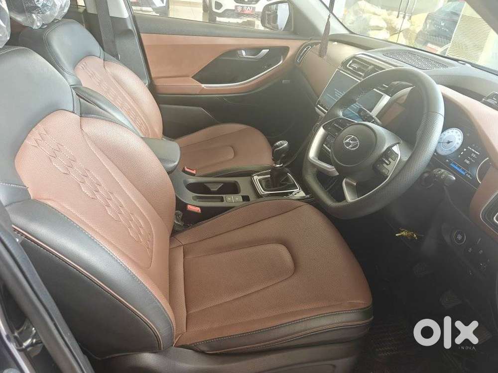 Hyundai Alcazar Platinum, 2024, Petrol