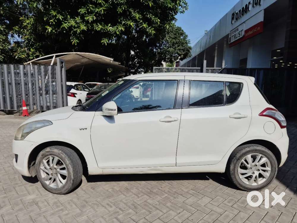 Maruti Suzuki Swift 1.3 Zxi, 2013, Petrol