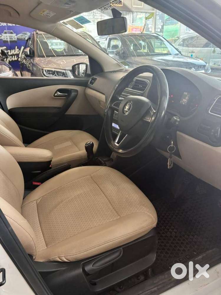 Skoda Rapid 1.6 Ambition Plus Mpi, 2018, Petrol