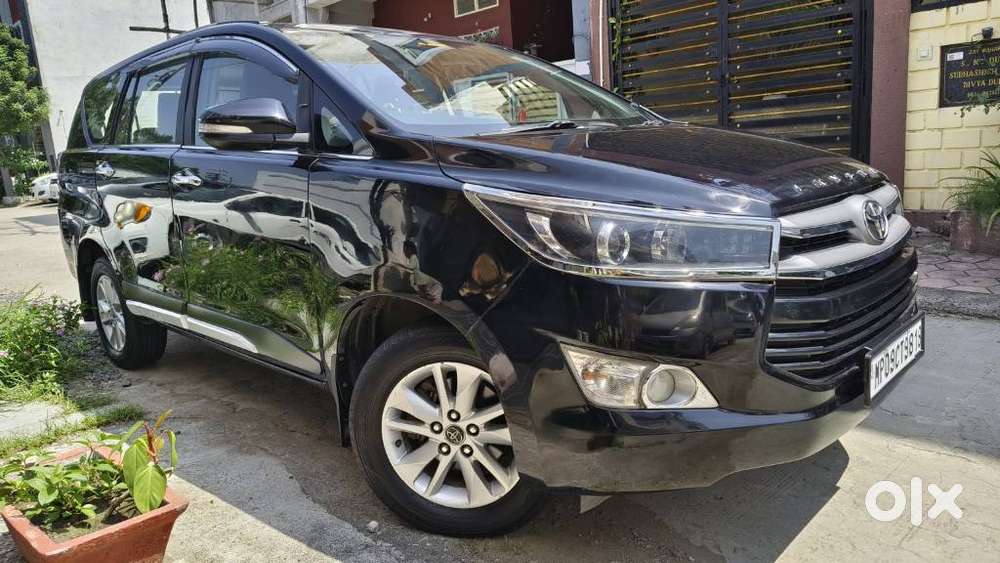 Toyota Innova Crysta 2.4 Vx Mt, 2016, Diesel