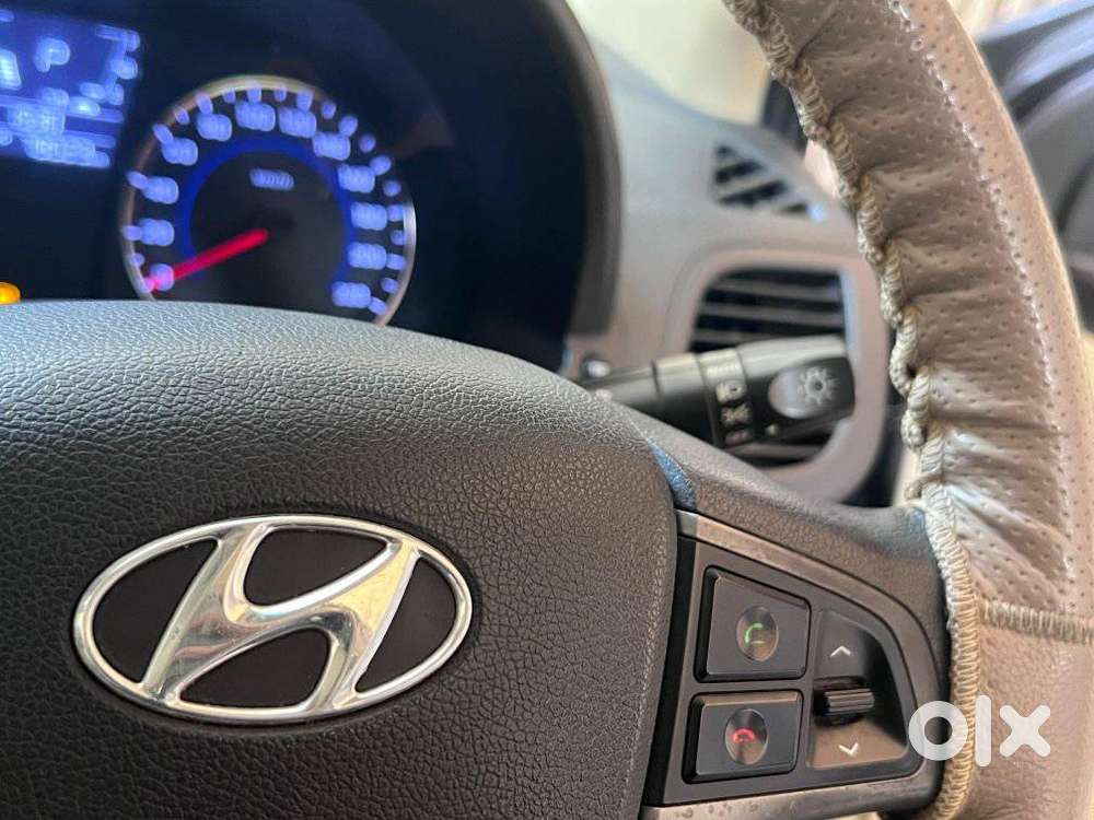 Hyundai Verna [2015-2017] Fluidic 4s 1.6 Vtvt S At, 2017, Petrol