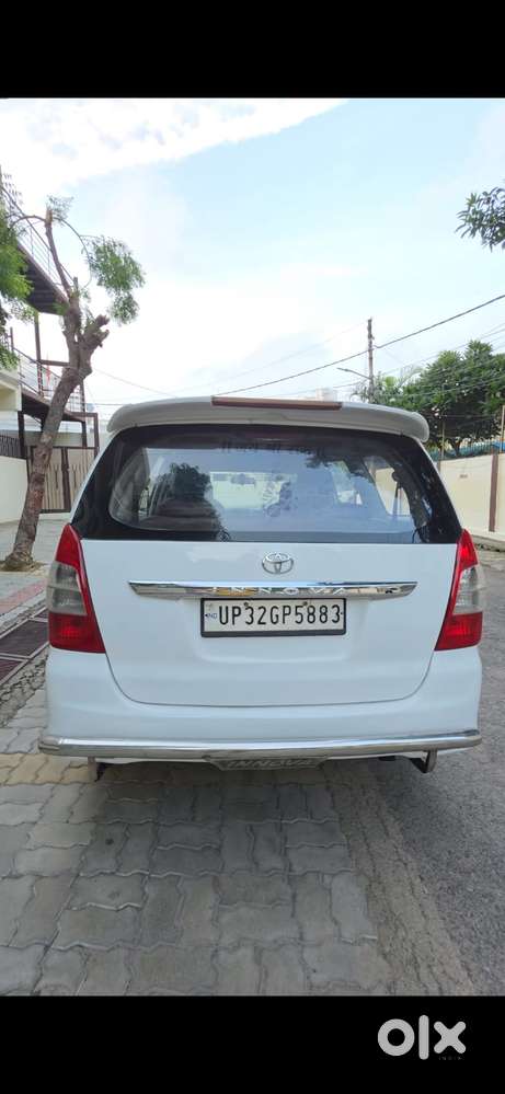 Toyota Innova 2.5 G (diesel) 7 Seater Bs Iv, 2015, Diesel