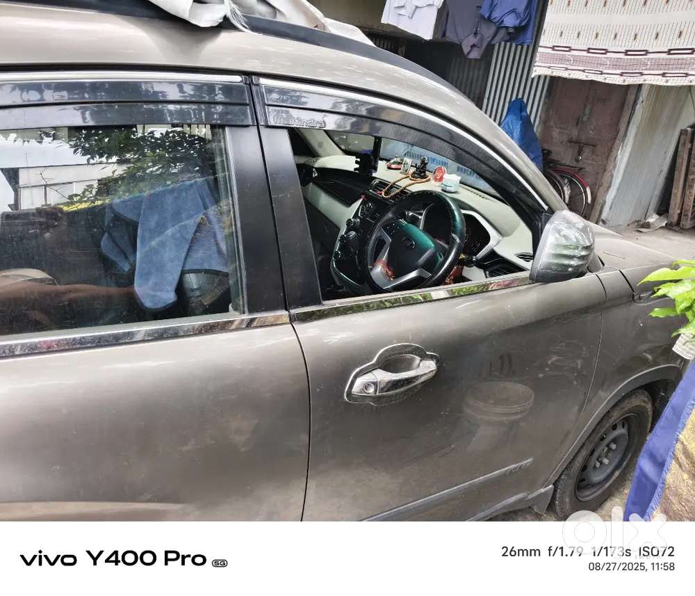 Mahindra Kuv 100 2017 Petrol 25000 Km Driven