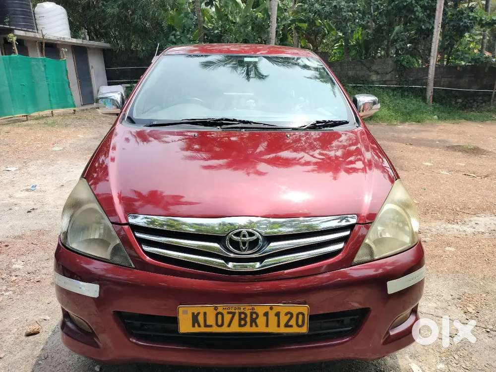 Toyota Innova 2011 Diesel 202500 Km Driven