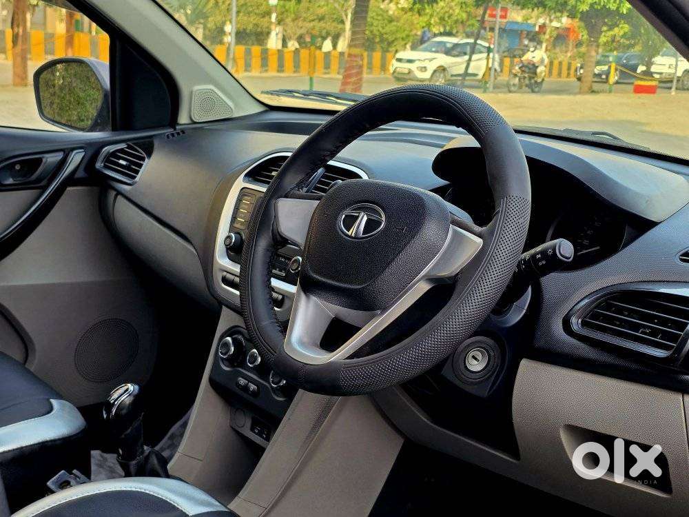 Tata Tiago 1.2 Revotron Xt (o), 2017, Petrol
