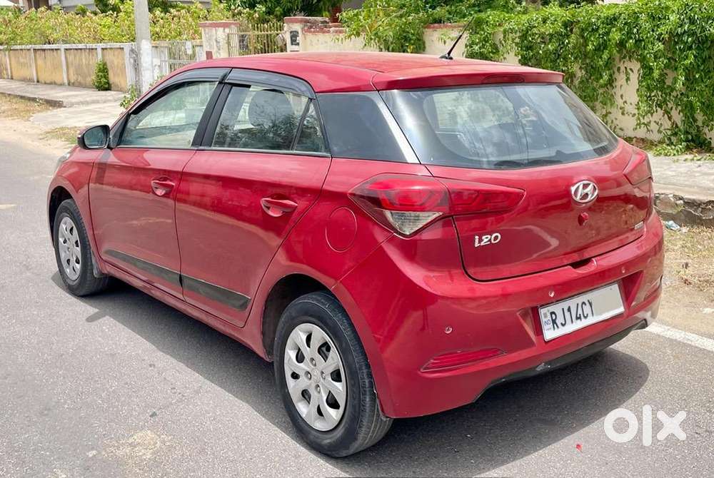 Hyundai I20 Sportz 2015 Petrol