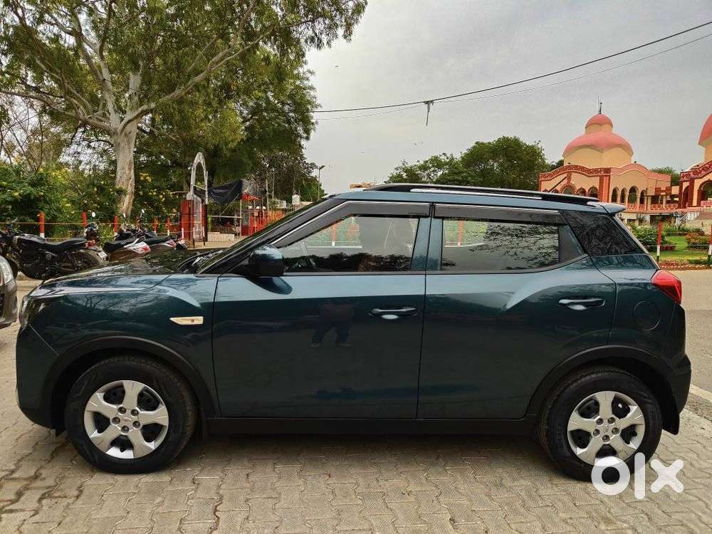 Mahindra Xuv300 W4, 2022, Petrol