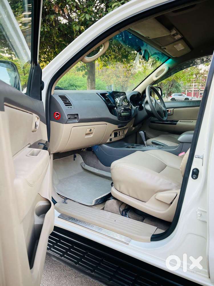 Toyota Fortuner 2011-2016 4x2 At, 2013, Diesel