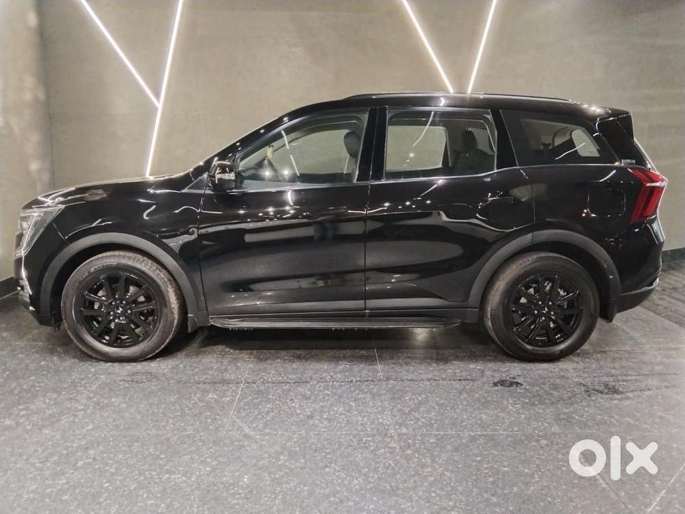 Mahindra Xuv700 2.0 Ax 7 Petrol At Luxury Pack Str, 2026, Petrol