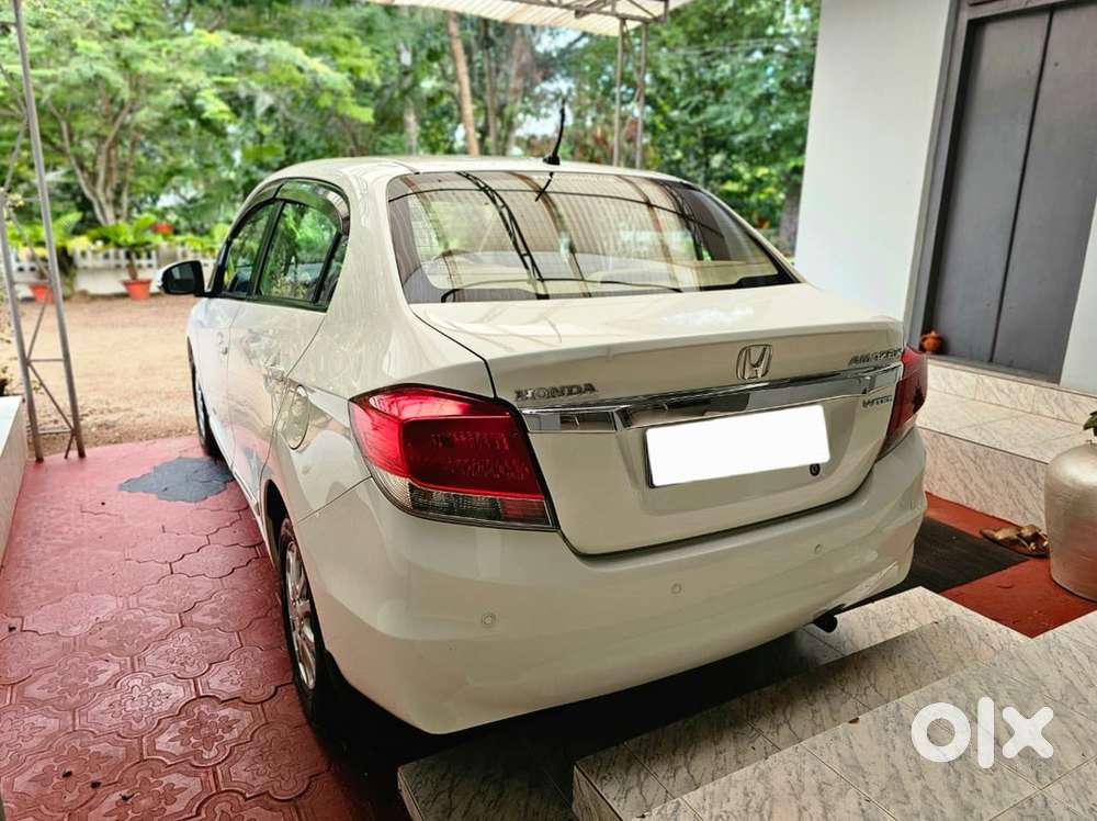 2015 Honda Amaze Vx Automatic Single Owner