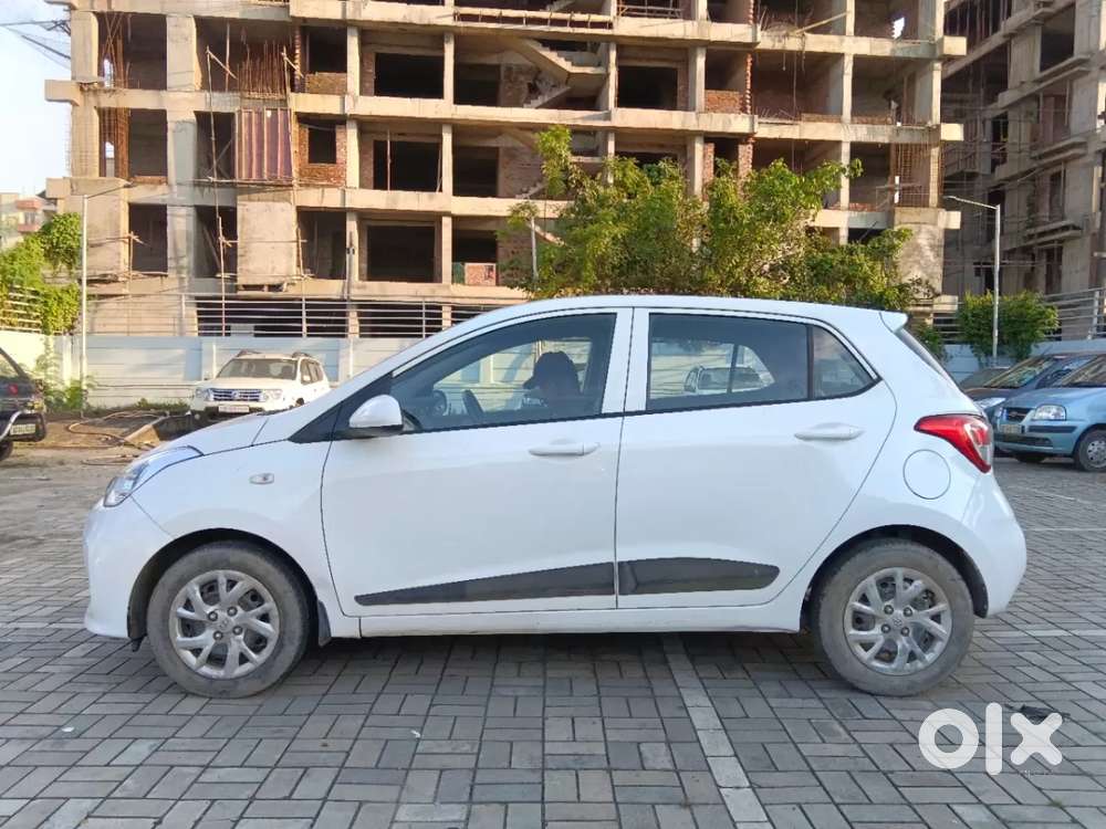 Hyundai Grand I10 Sportz 1.2 Kappa Vtvt, 2017, Petrol