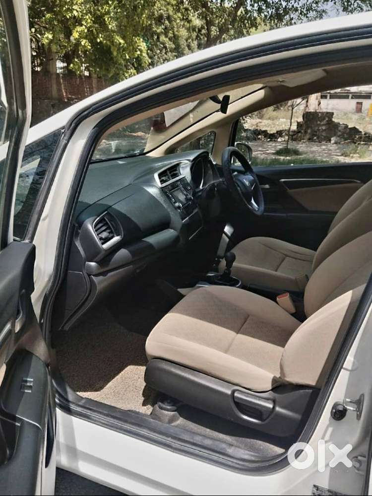 Honda Jazz V Mt Privilege, 2016, Petrol