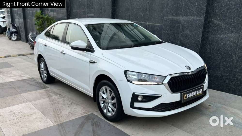 Skoda Slavia Ambition 1.0l Tsi At, 2024, Petrol