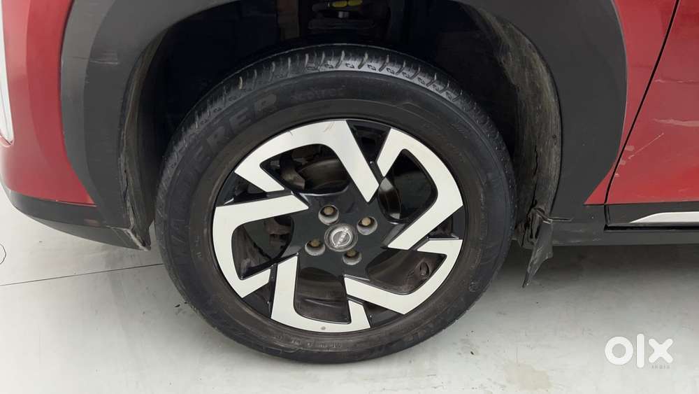 Nissan Magnite 1.0 Xv, 2023, Petrol