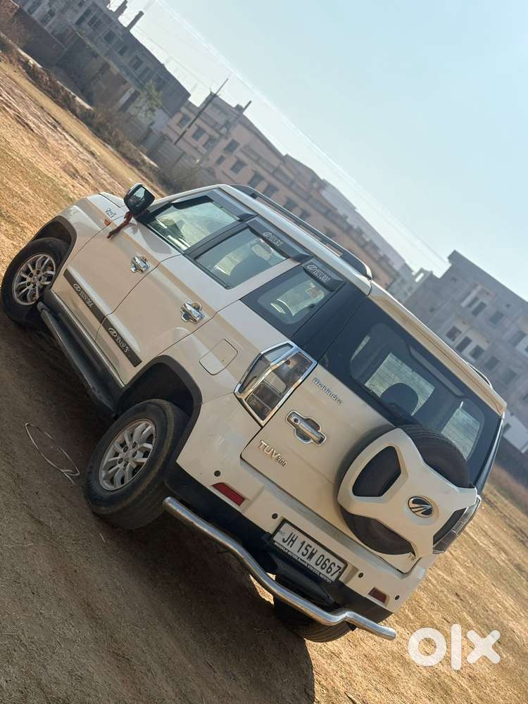 Mahindra Tuv 300 T10, 2020, Diesel