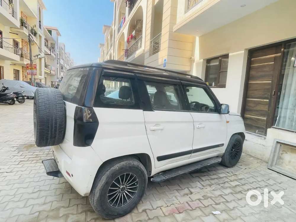 Mahindra Tuv 300 2017