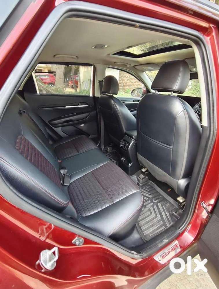 Kia Sonet Petrol 20000 Km Driven