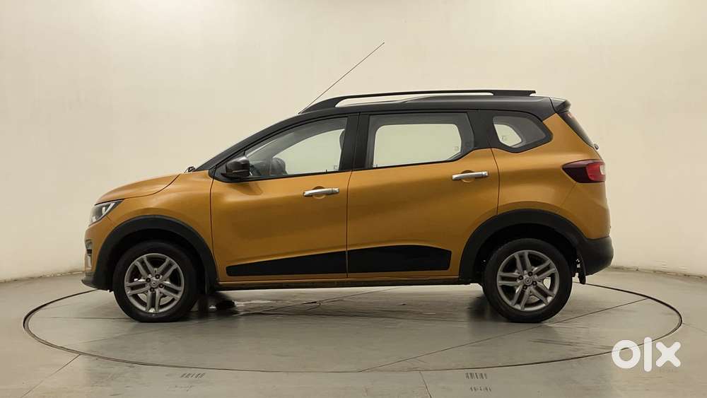 Renault Triber 1.0 Rxz Dual Tone, 2022, Petrol