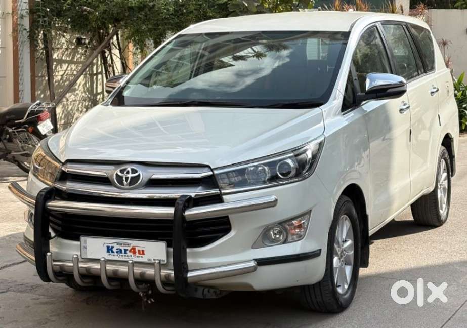 Toyota Innova Crysta 2.8z Automatic, 2017, Diesel