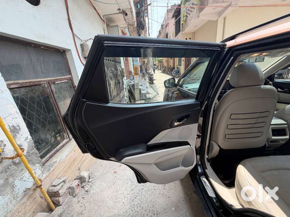 Mahindra Xuv400 Ev 2024 Top Model | 32,000 Km | Excellent Condition |
